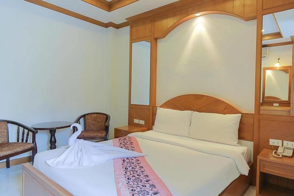 Magnific Patong Hotell Eksteriør bilde