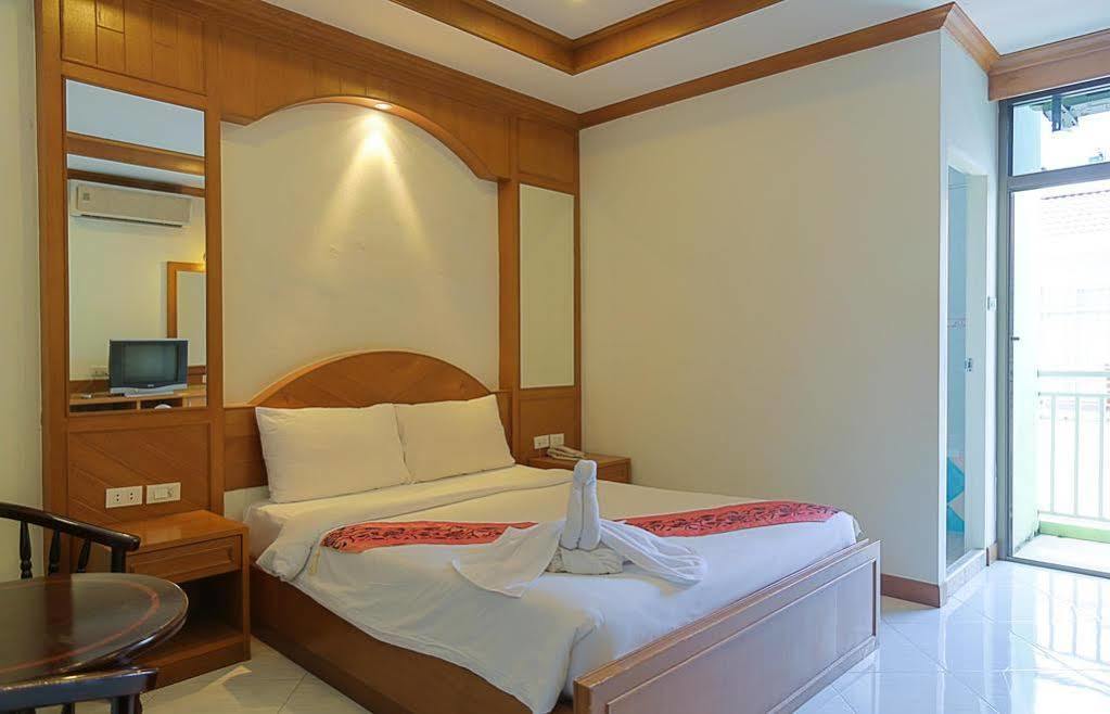 Magnific Patong Hotell Eksteriør bilde